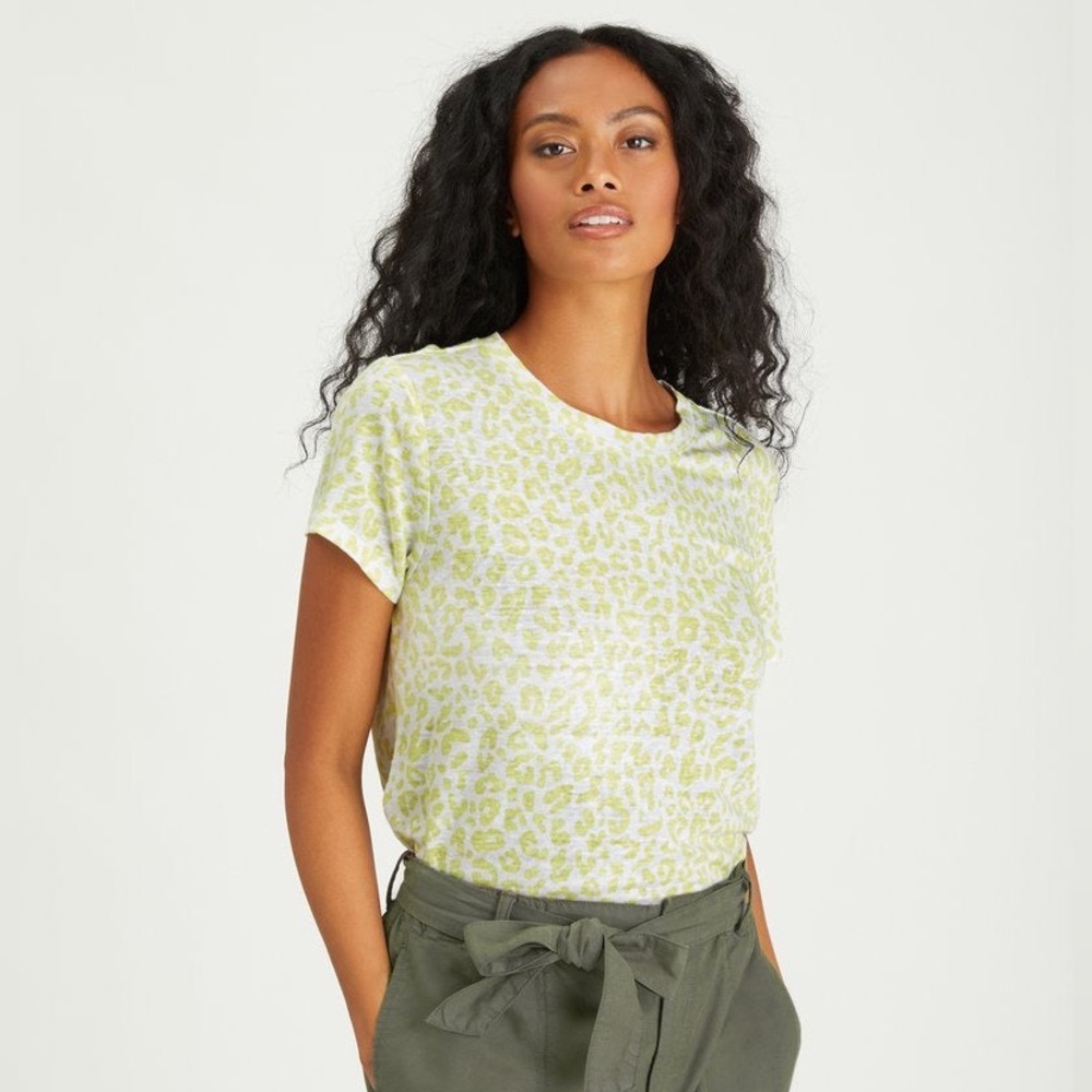 Sanctuary “The Perfect Linen T-Shirt” in lime, chartreuse Cheetah Print sz. Med